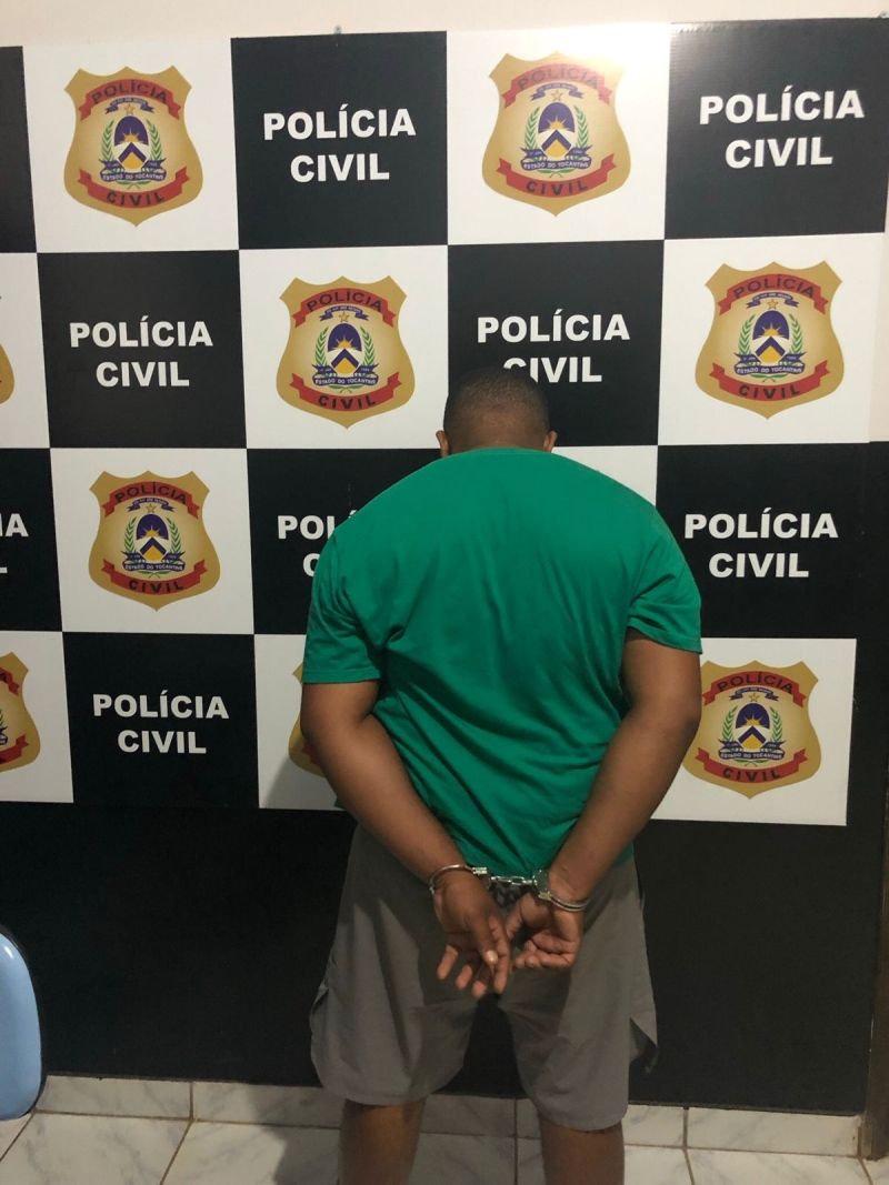 Suspeito de vender drogas por delivery é preso quando recebia barra pura de  cocaína em Arapoema