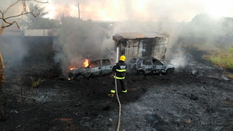 Vídeo: mais um incêndio de grande proporção em Palmas - Rede Jovem