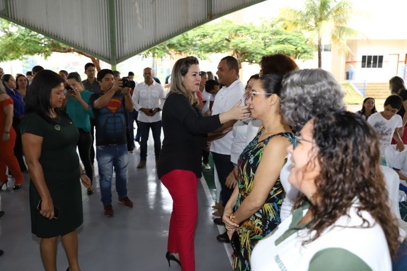 Prefeita inicia ano letivo em Palmas com aula inaugural na ETI Caroline  Campelo - Prefeitura Municipal de Palmas - TO
