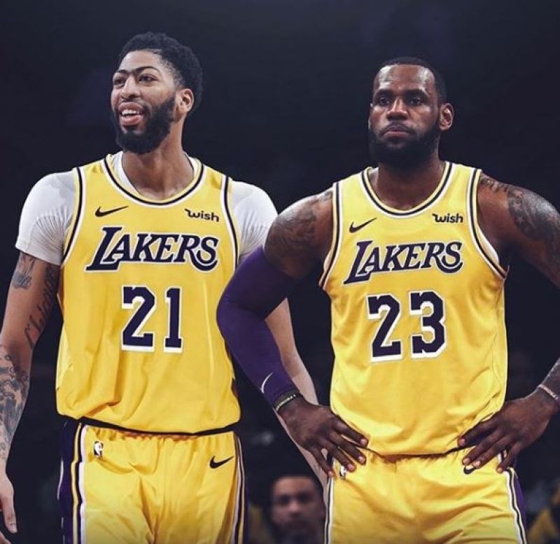 Projetando as médias dos jogadores do LA Lakers
